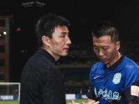 爱游戏体育在线入口-青海球队士气高涨，携手奋战取胜焕发生机