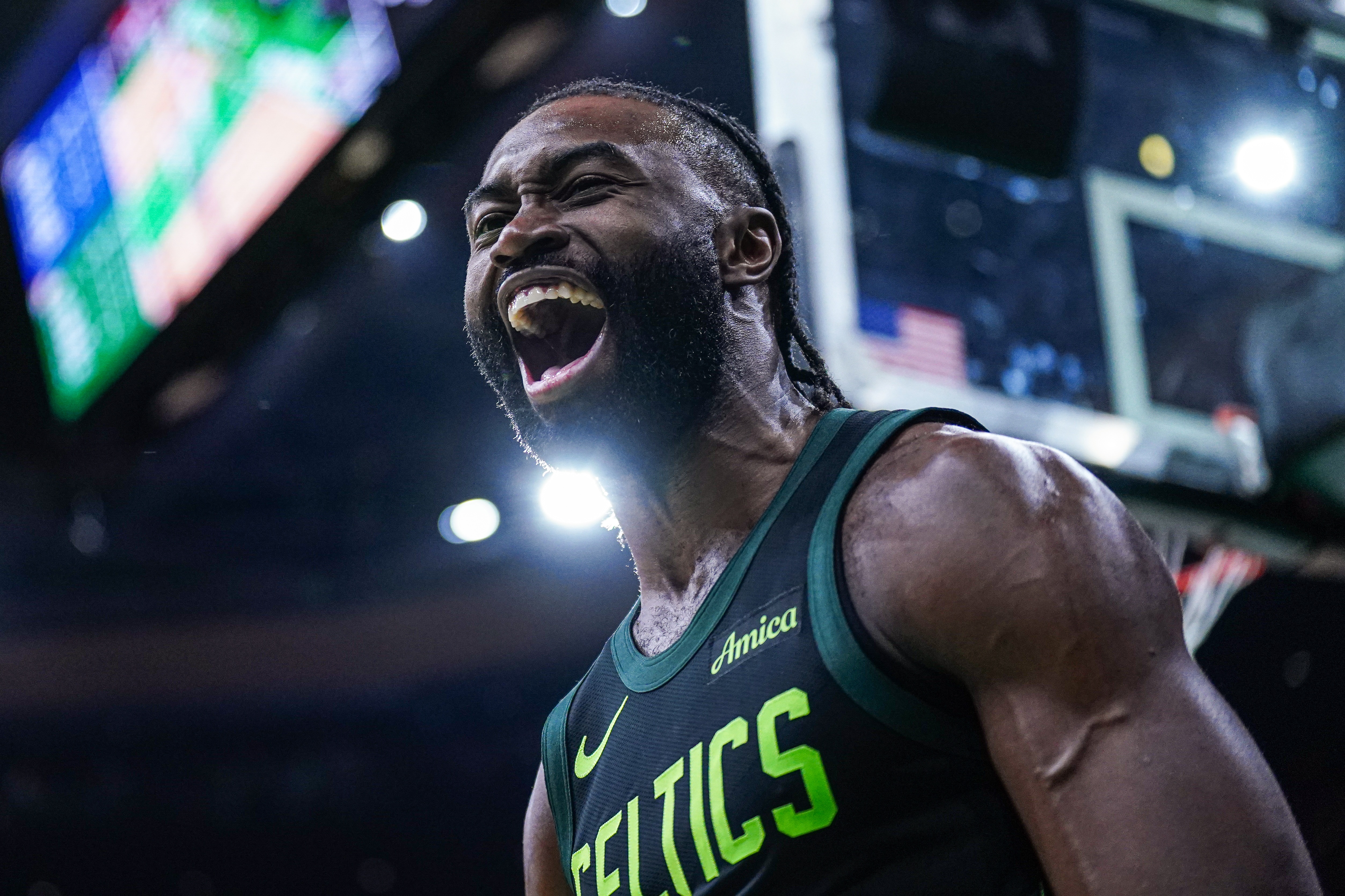 NBA球员因违规行为被处罚，影响比赛