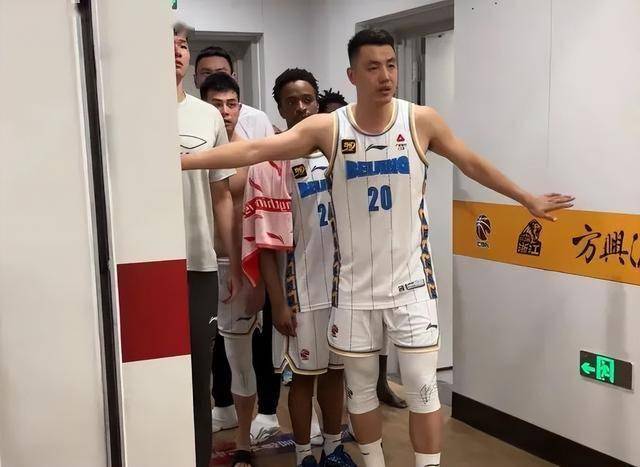 卡尔蒂斯阵中多名球员状态回暖，备战充满信心(马卡谈劳尔执教的卡斯蒂亚新赛季)
