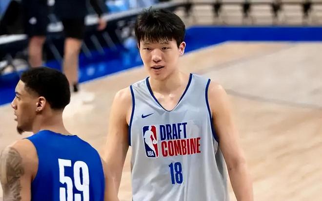 杨瀚森把勇士全队惹毛了那些嘲笑开拓者的人呢？(杨瀚森是谁的儿子)